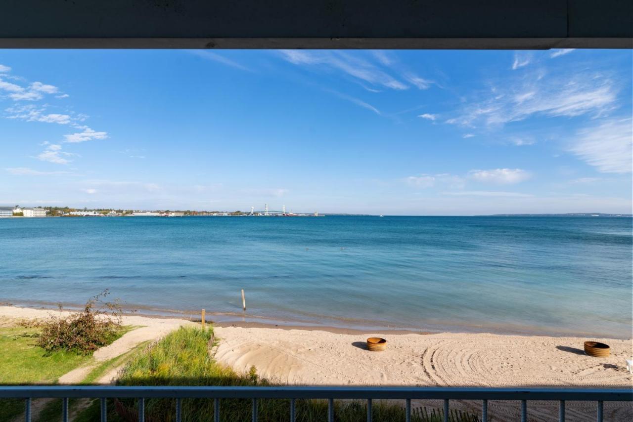 Clearwater Lakeshore Motel Mackinaw Stadt Exterior foto
